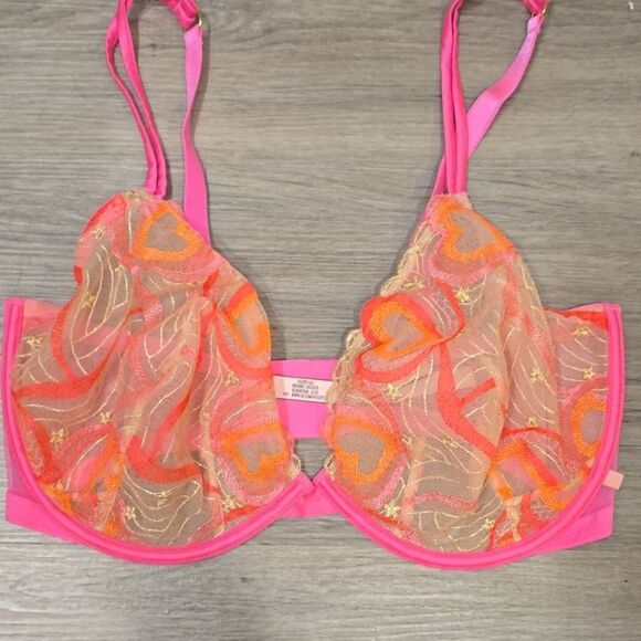 Victoria's Secret Lace Unlined Demi Bra - Picture 3 of 4